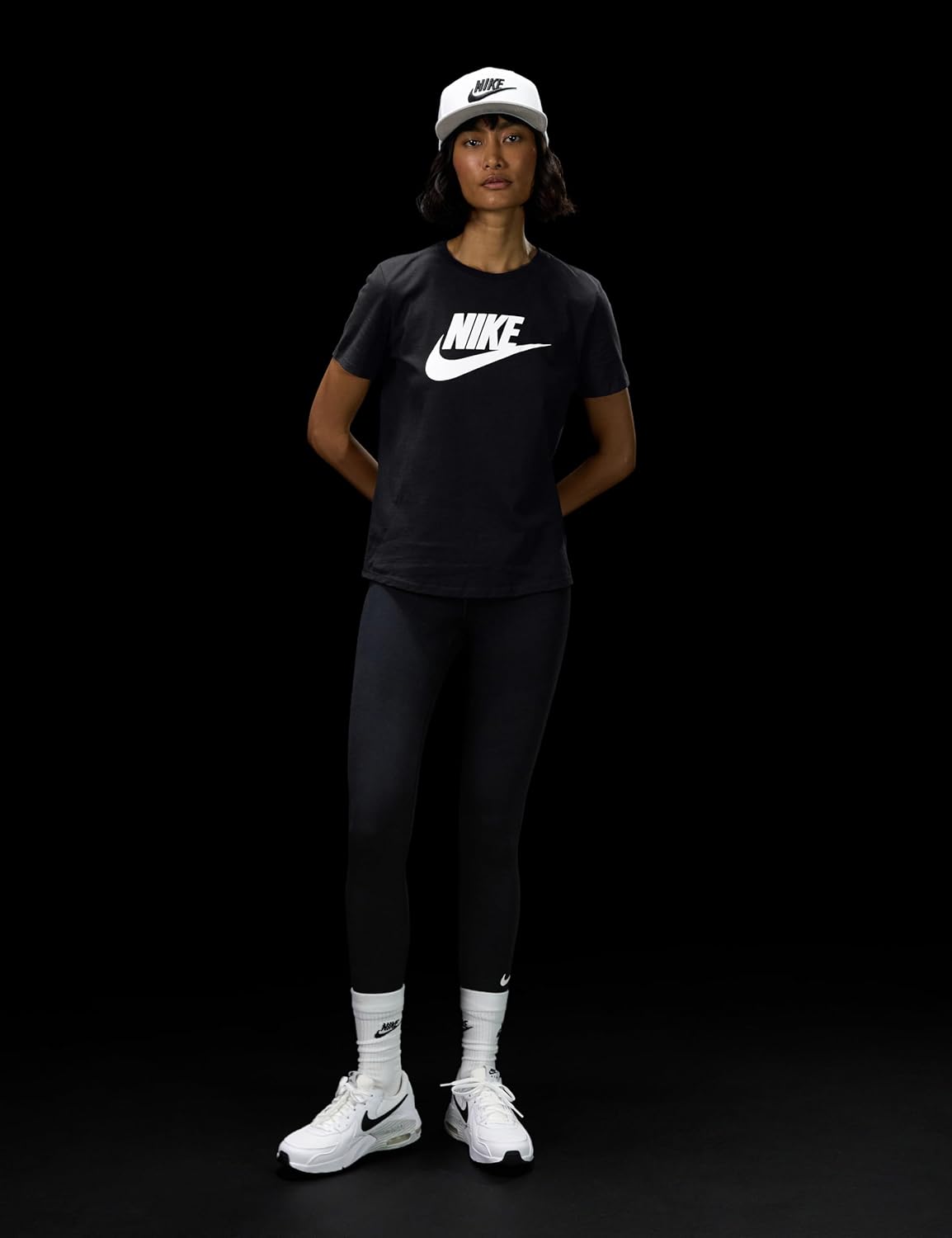Nike Women'S Sportswear Essentials Logo T-Shirt